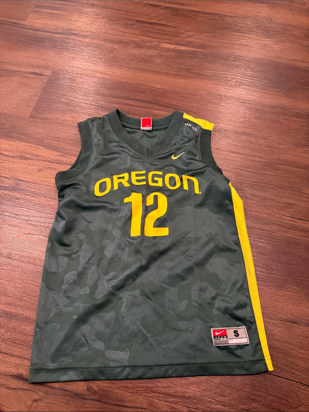 Vintage Nike #12 University of Oregon Ducks Green/Yellow Camo Basketball Jersey